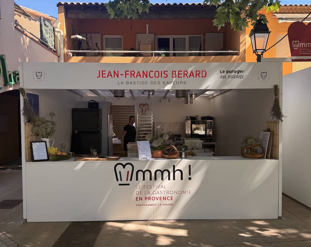 Stand « Le potager du village » de Jean-François Bérard au Mmmh! Festival de la Gastronomie en Provence à Châteauneuf-le-Rouge